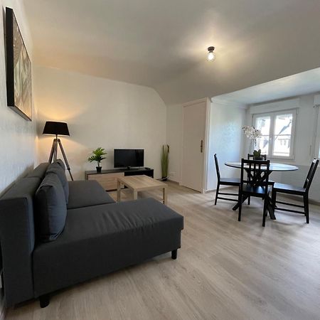 Appartement Renove Tout Equipe, Centre Ville, Proche De La Gare Et Commerce Flers  Exterior photo