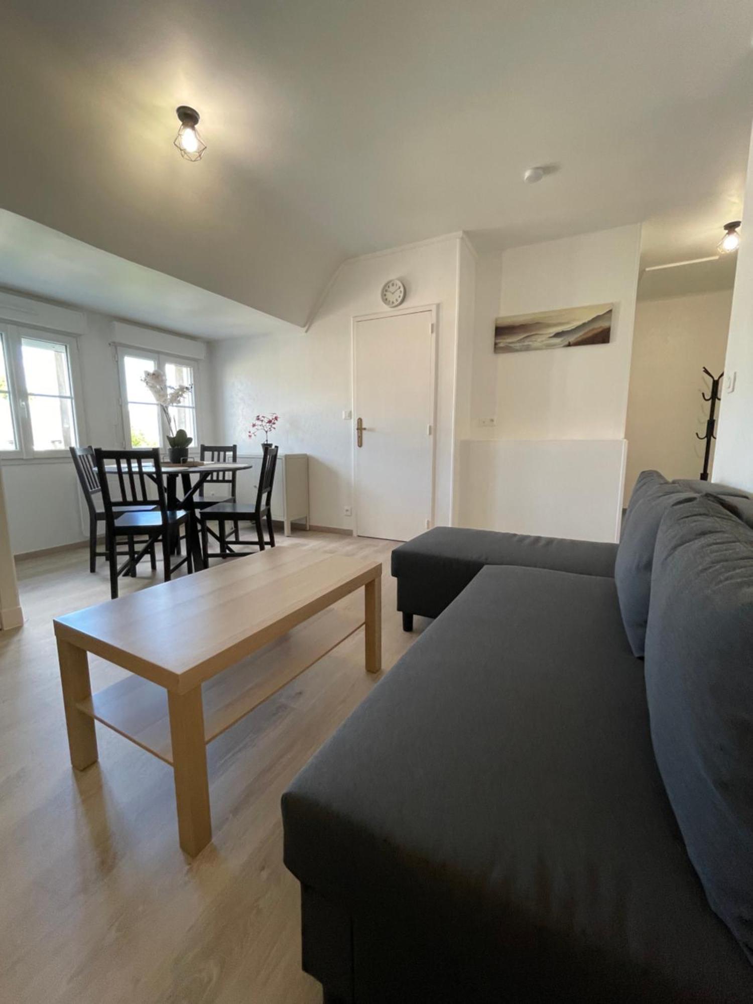 Appartement Renove Tout Equipe, Centre Ville, Proche De La Gare Et Commerce Flers  Exterior photo